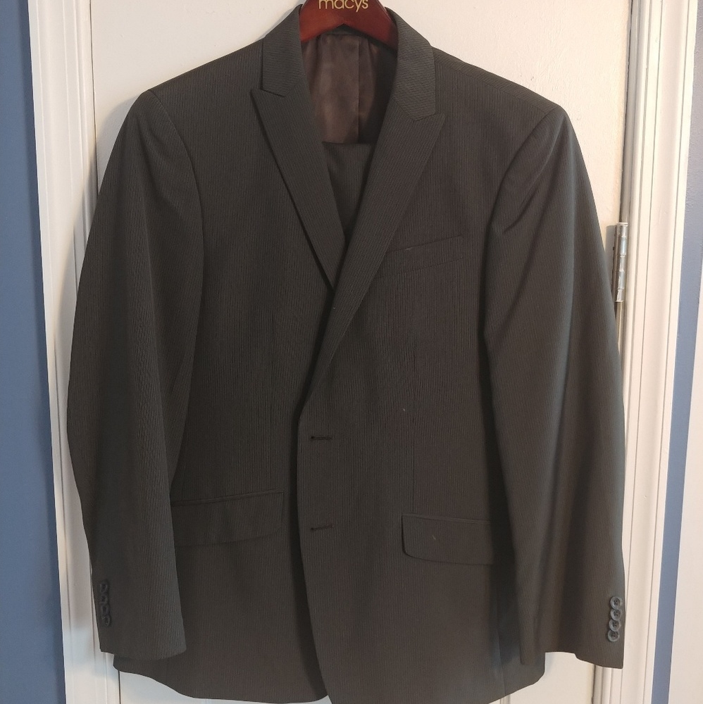 Kenneth Cole 2-piece Suit